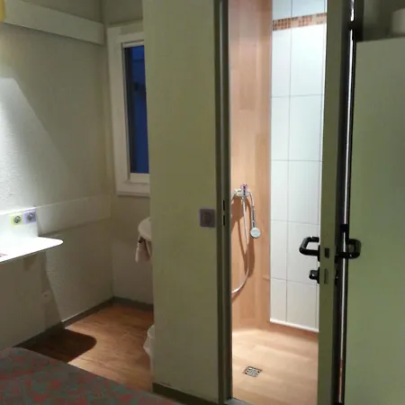 Valence Sud 酒店 *